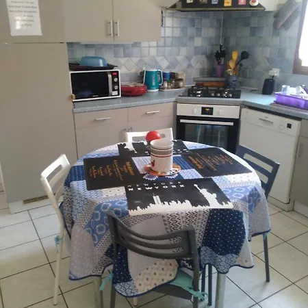 Dans Maison Avec Parking Frühstückspension