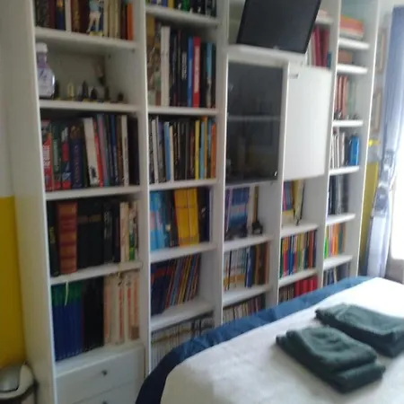 Dans Maison Avec Parking Frühstückspension Cluses