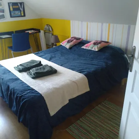 Dans Maison Avec Parking Frühstückspension Cluses