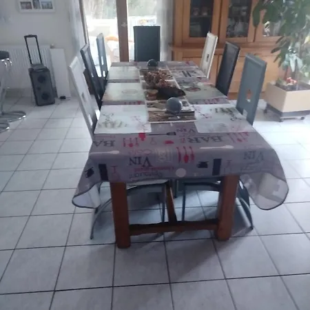 Dans Maison Avec Parking
