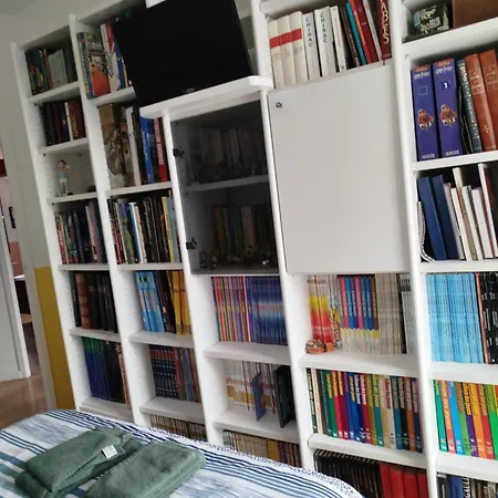 Bed & Breakfast Rouge Dans Maison Avec Parking